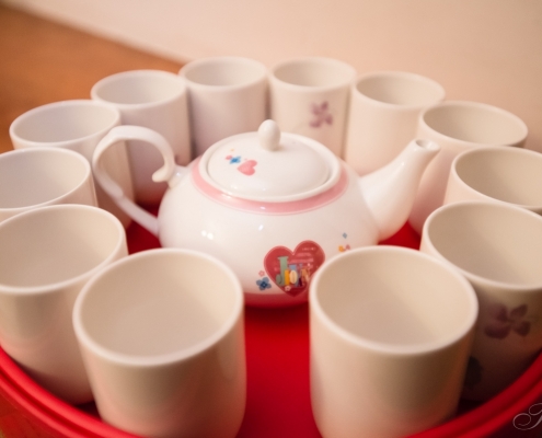 訂婚儀式流程,喝甜湯,捧茶,壓茶甌,踩圓凳,戴戒指